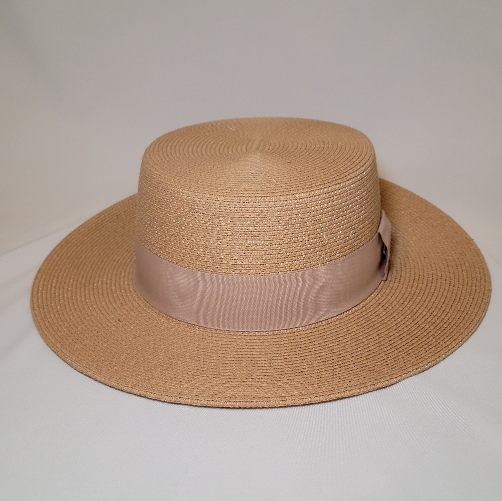 Woman's straw hat